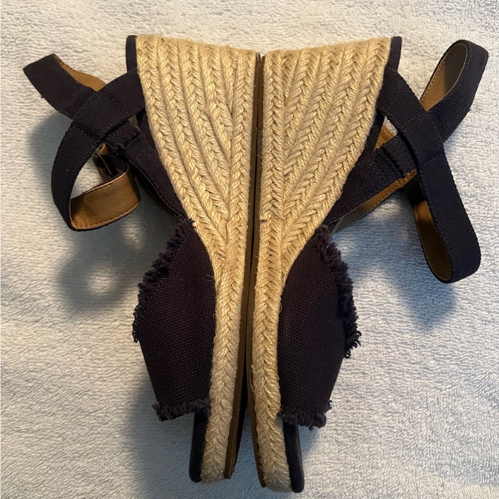 Lucky Brand navy blue wedges Size 9 - Picture 2 of 5